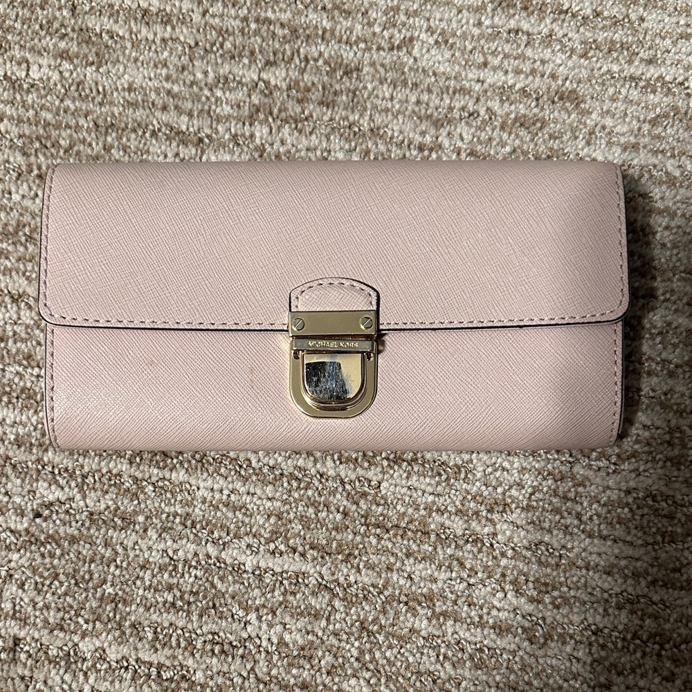 Michael Kors Light Pink Wallet with Gold Clasp